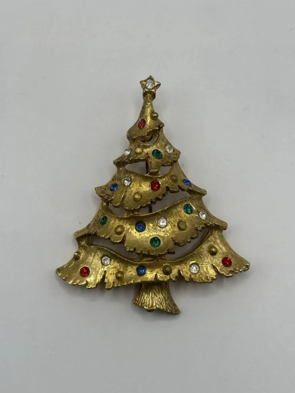 JJ Jonette Vtg Christmas Tree Brooch Pin Goldtone Rhinestones Unsigned